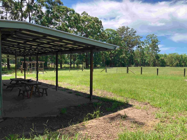 Wominjeka Park - Shed verandah & gate